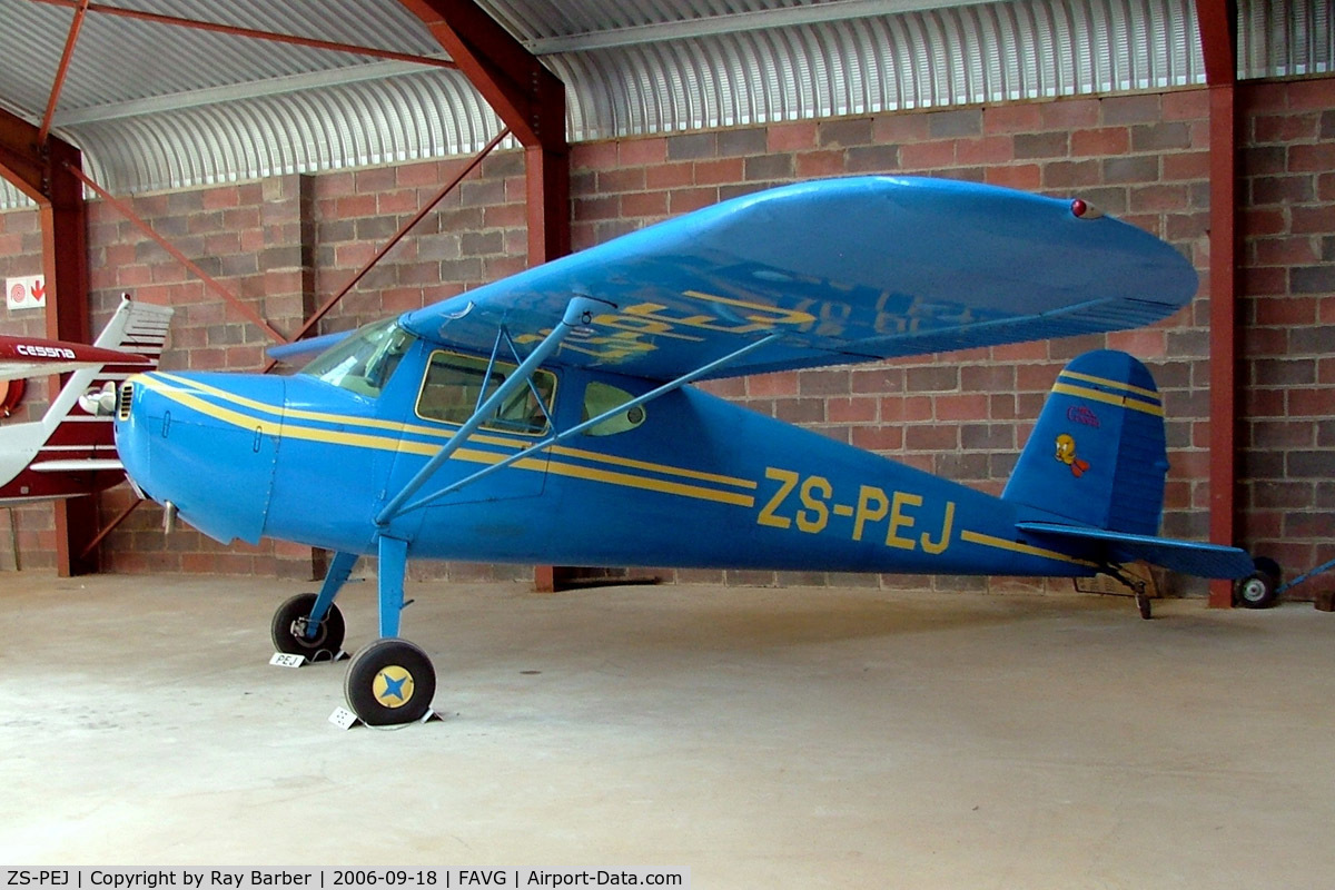 ZS-PEJ, 1946 Cessna 140 C/N 8463, Cessna 140 [8463] Durban-Virginia~ZS 18/09/2006