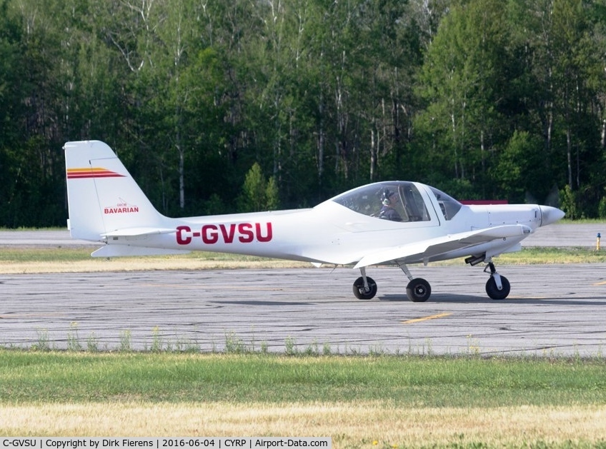 C-GVSU, 1995 Grob G-115C C/N 82013/C1, Pre-checks before leaving.