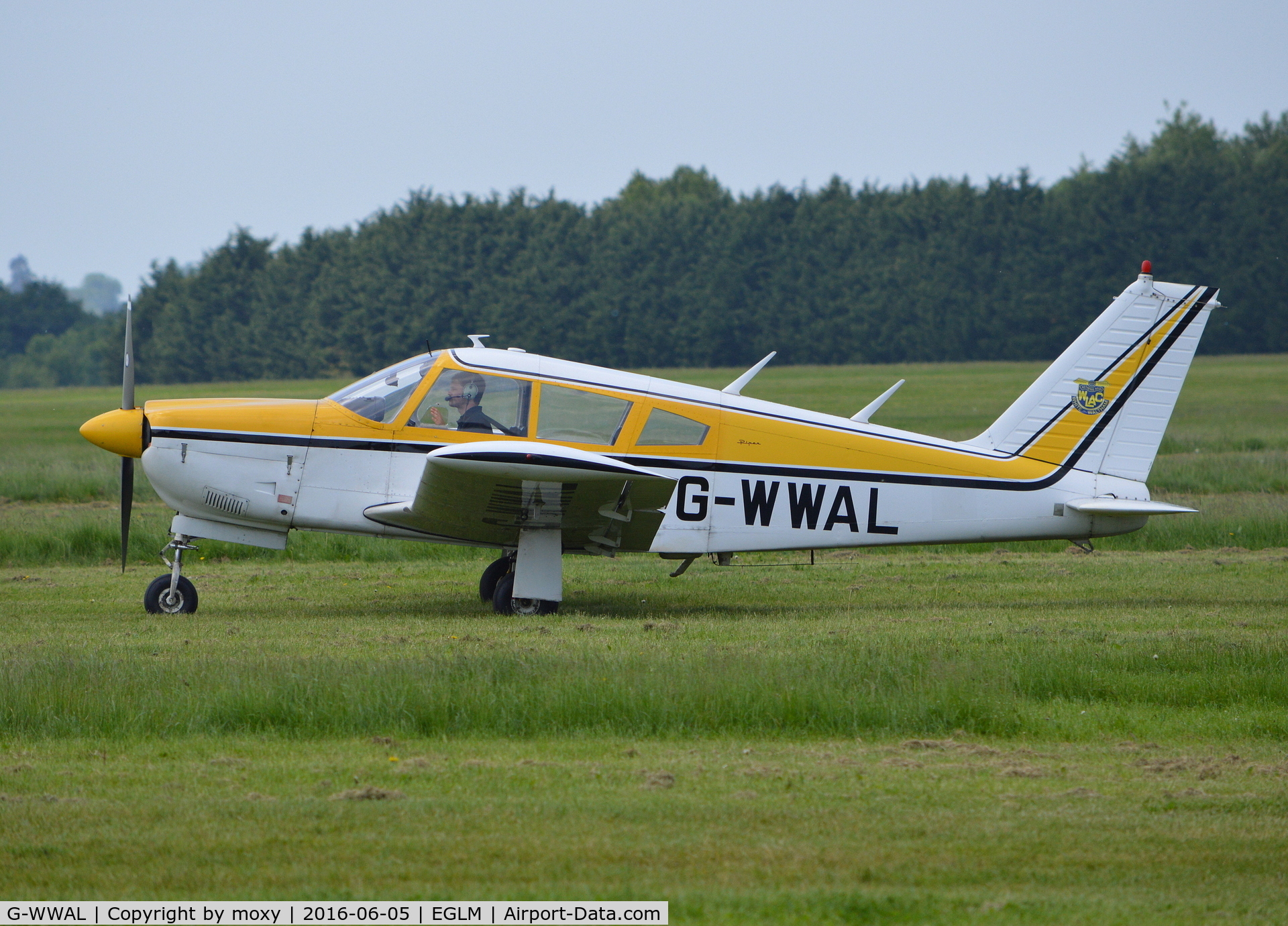 G-WWAL, 1968 Piper PA-28R-180 Cherokee Arrow C/N 28R-30461, Piper Cherokee Arrow at White Waltham.