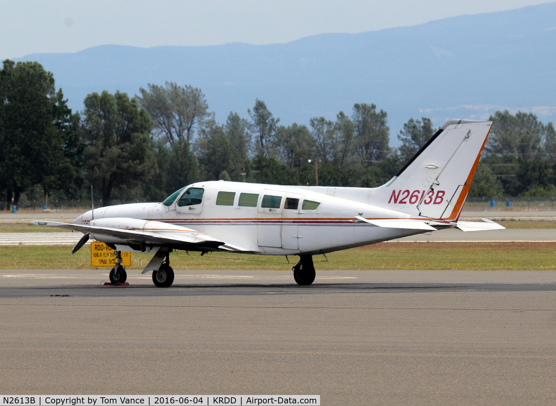 N2613B, 1979 Cessna 402C C/N 402C0083, Redding Aero Services package express.