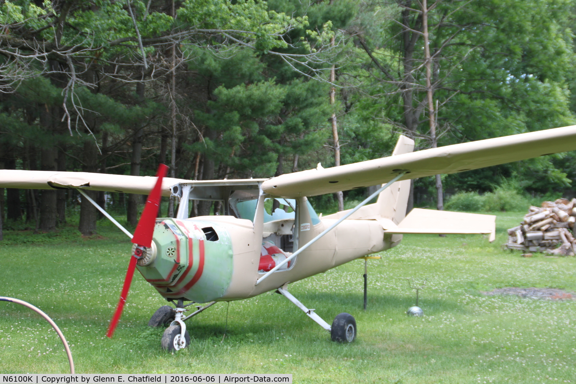 N6100K, Cessna 150M C/N 15077526, This aircraft was scrapped and cut into pieces.  The current owner purchased the scrapped airframe for use as a yard decoration.  Without a cowl, he used a barbecue section and a fan motor for the propeller.  Aircraft is gutted.  Johnson County, IA