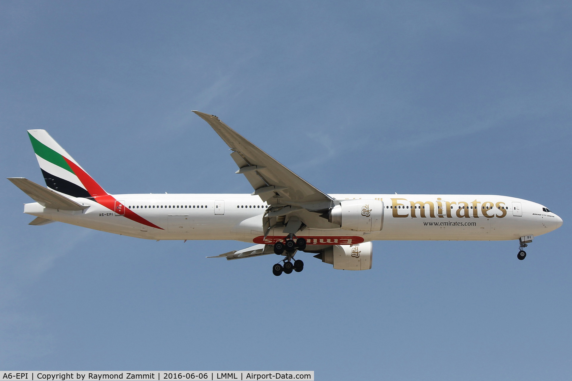 A6-EPI, 2015 Boeing 777-31H/ER C/N 42328/1364, B777 A6-EPI Emirates Airlines