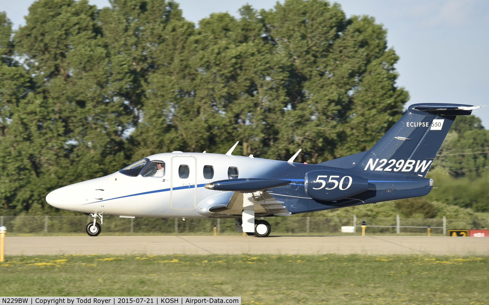N229BW, 2013 Eclipse Aviation Corp EA550 C/N 550-0264, Airventure 2015
