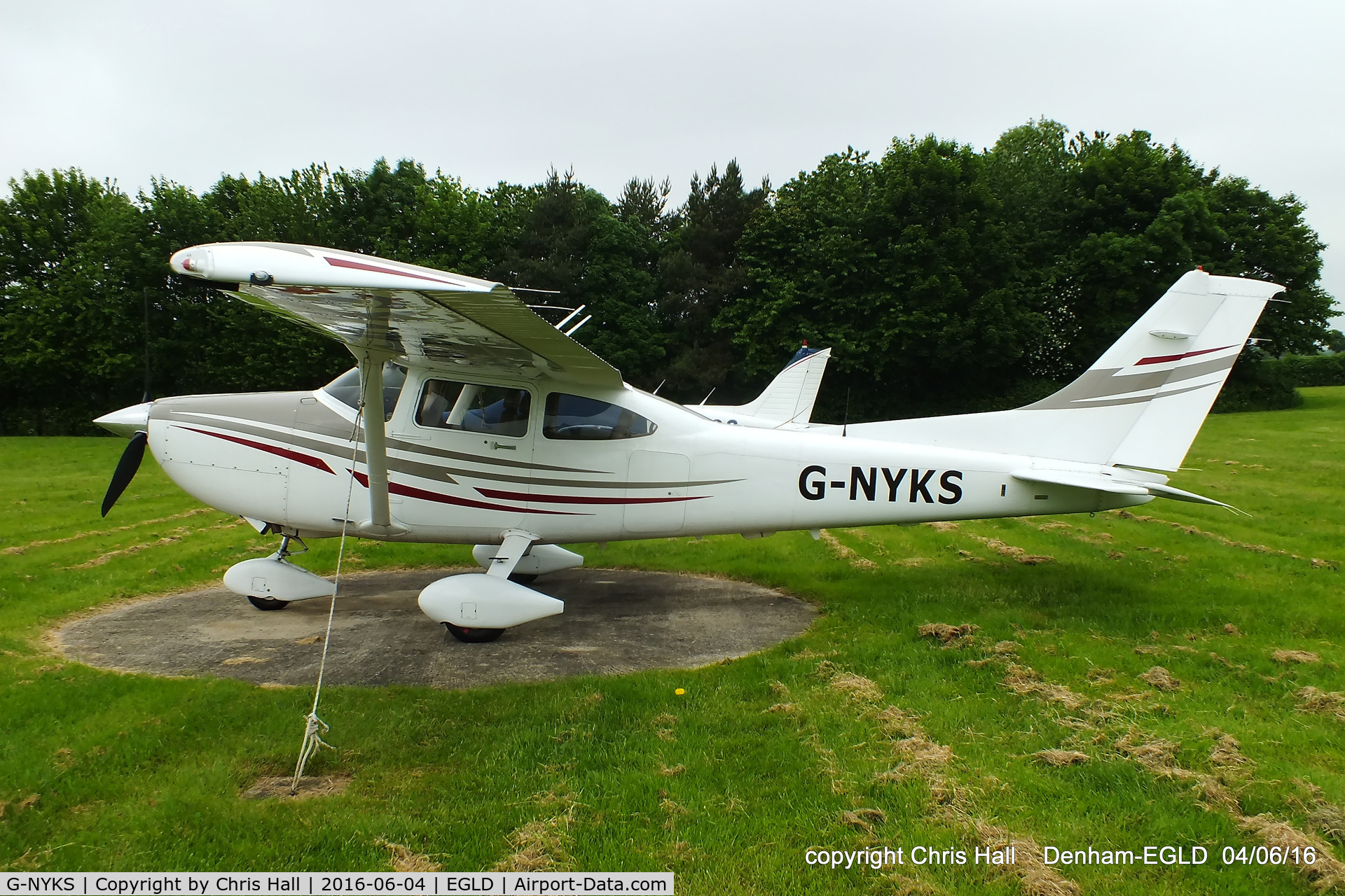 G-NYKS, 2005 Cessna 182T Skylane Skylane C/N 182-81607, at Denham