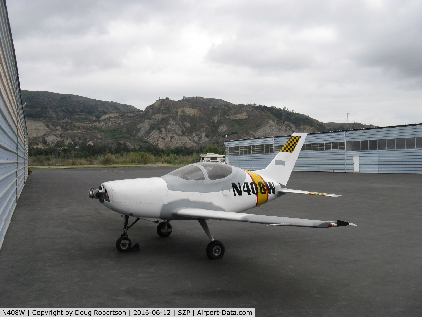 N408W, Questair Venture C/N 001, Fish SKIPSPECIAL Questair VENTURE, Experimental class, on AVIATION F-X work hangar ramp