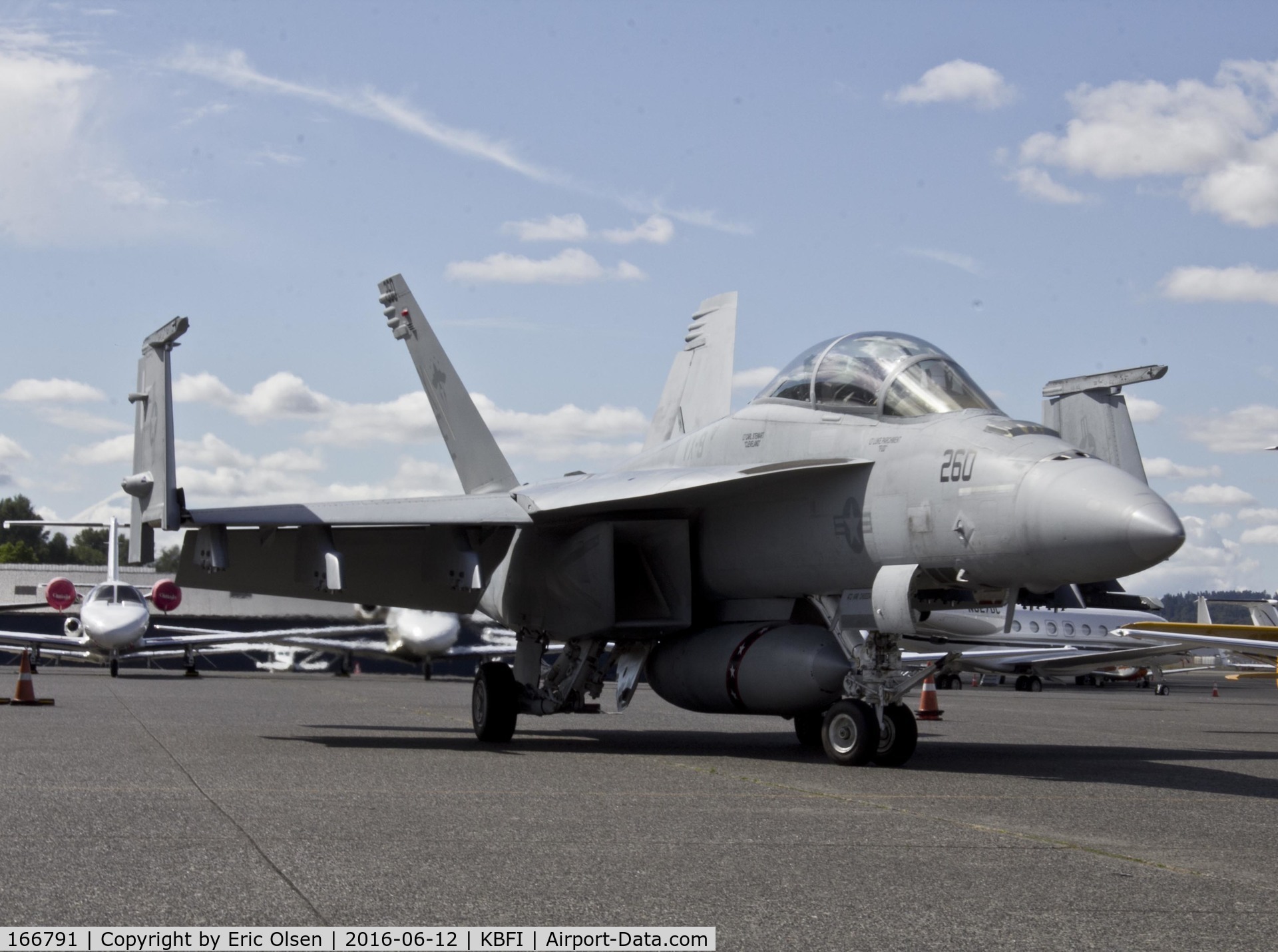 166791, Boeing F/A-18F Super Hornet C/N F164, XE 260 at Boeing Field.
