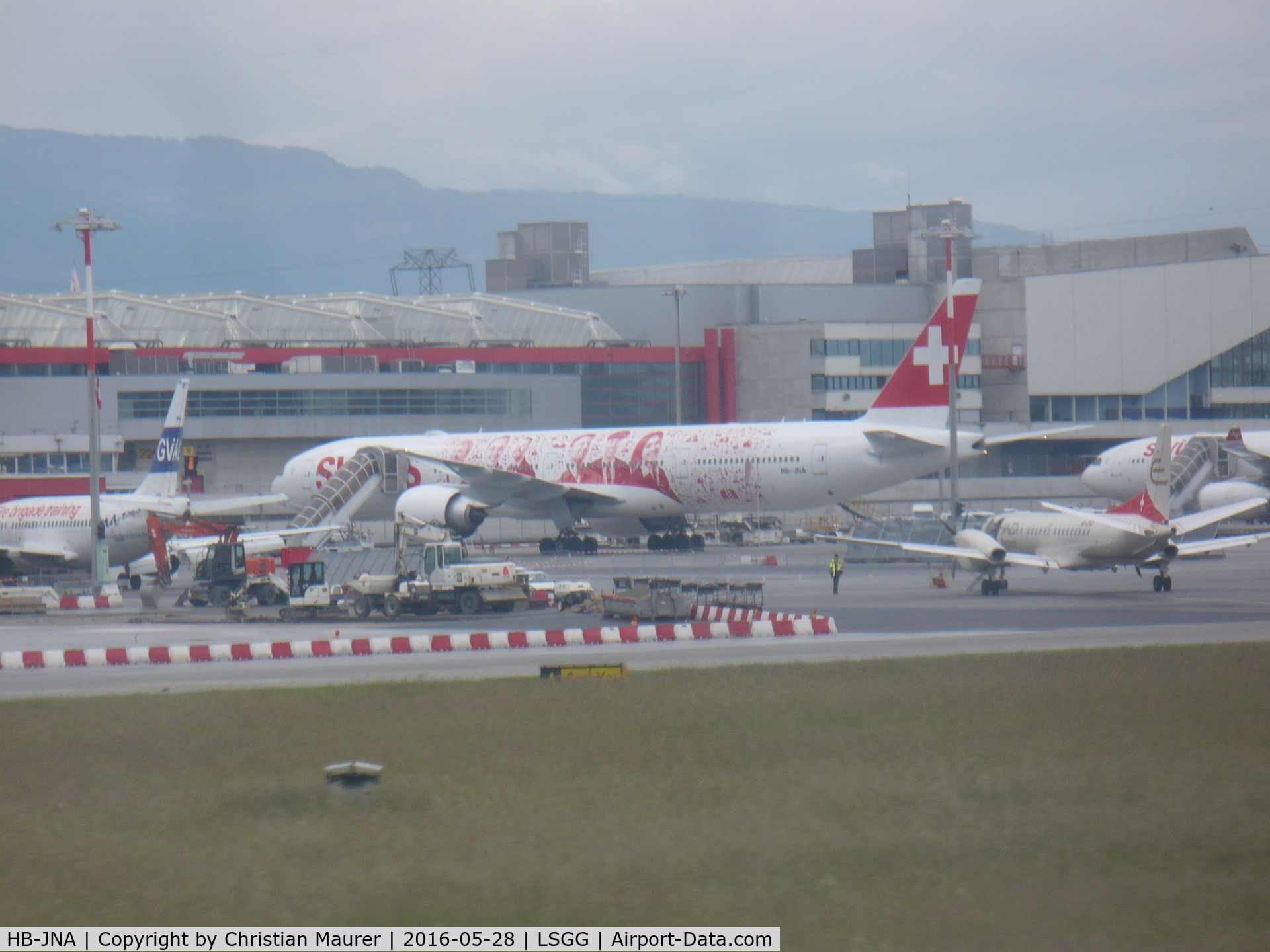 HB-JNA, 2015 Boeing 777-3DE/ER C/N 44582, Swiss 777-300