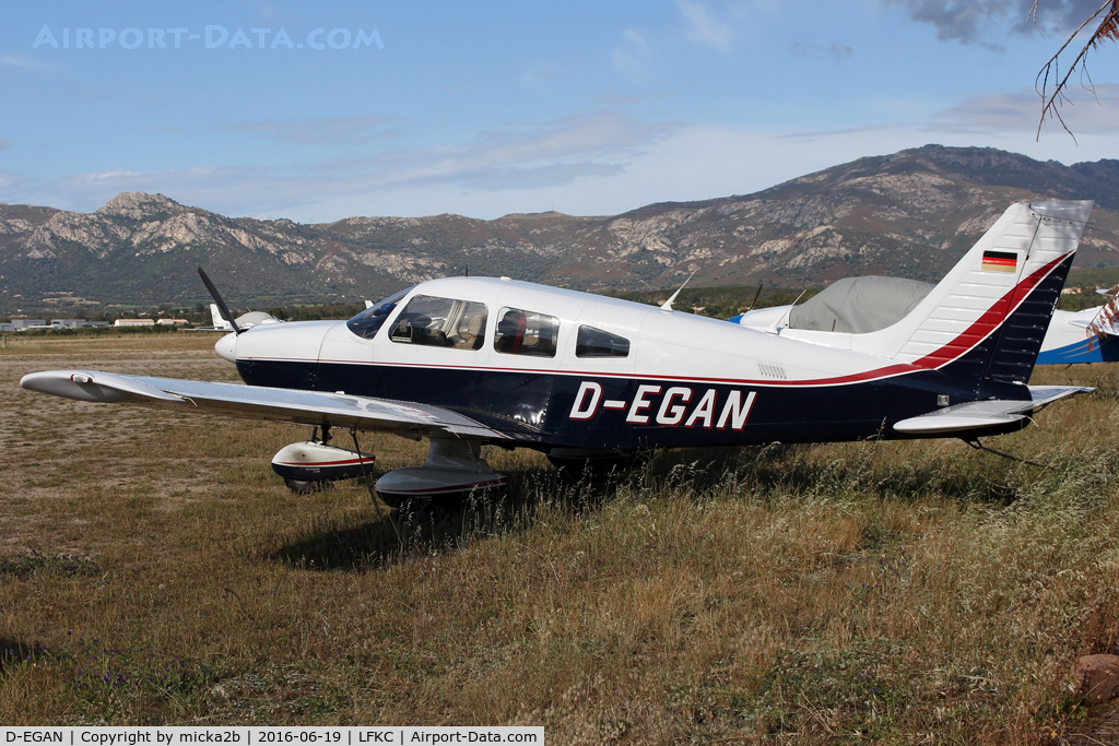 D-EGAN, 1985 Piper PA-28-181 Archer II C/N 28-8590023, Parked