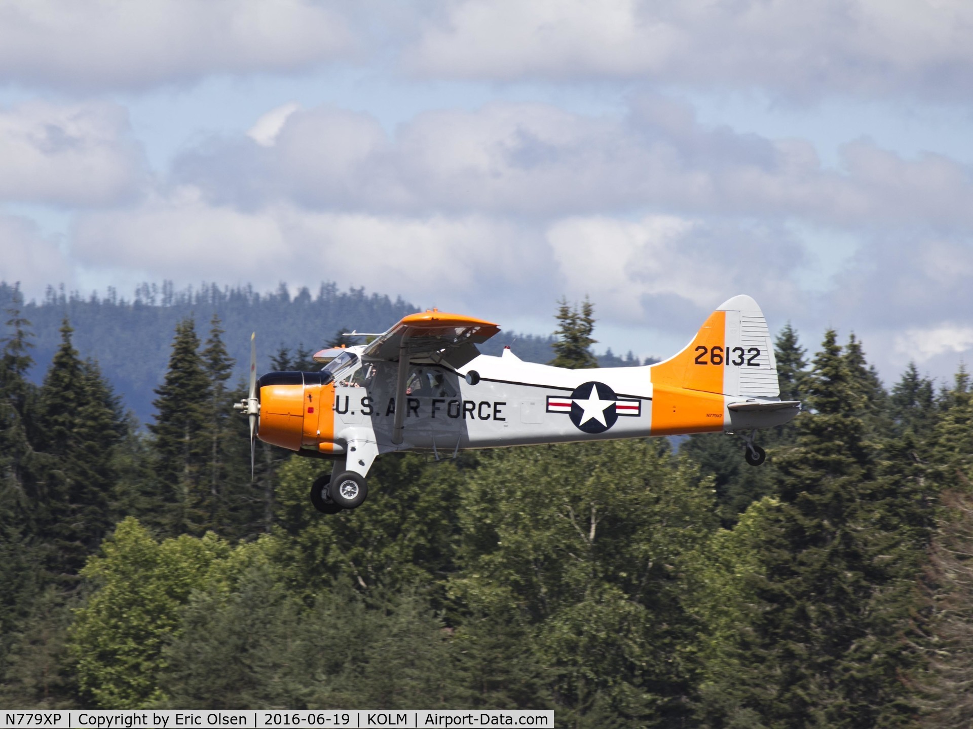 N779XP, 1960 De Havilland Canada DHC-2 Beaver Mk.1 C/N 1450, DHC-2 coming into the Olympia Airport.