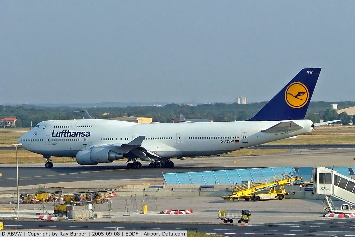 D-ABVW, 1999 Boeing 747-430 C/N 29493, Boeing 747-430 [29493] (Lufthansa) Frankfurt~D 08/09/2005