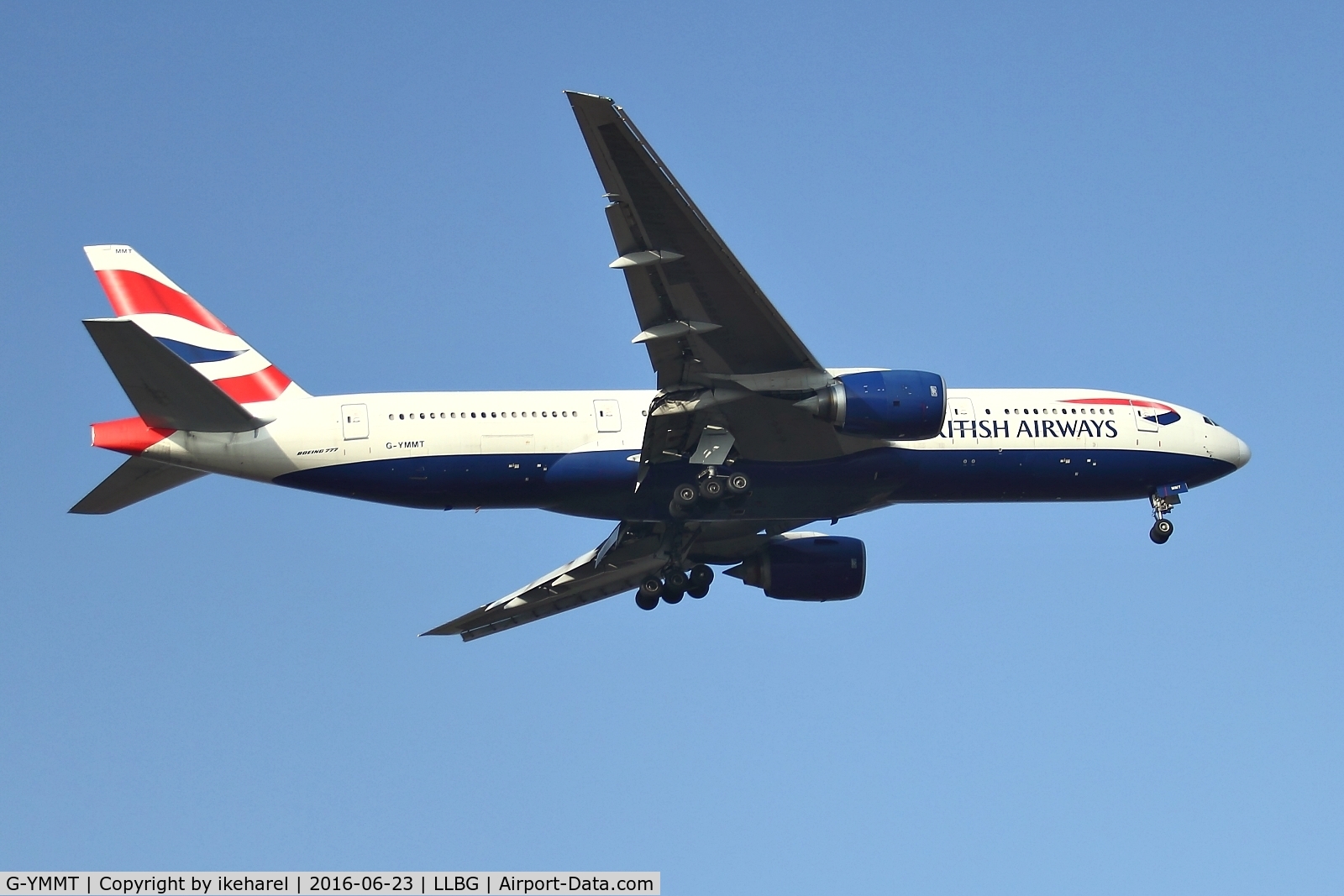 G-YMMT, 2009 Boeing 777-236/ER C/N 36518, Flight from London landing on runway 30.