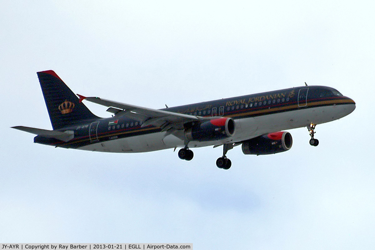 JY-AYR, 2011 Airbus A320-232 C/N 4817, Airbus A320-232 [4817] (Royal Jordanian Airlines) Home~G 21/01/2013. On approach 27L.
