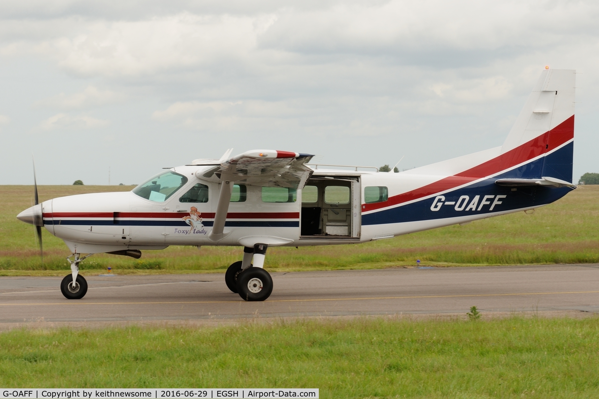 G-OAFF, 2007 Cessna 208 Caravan I C/N 20800415, Royal Norfolk Show parachute team aircraft.