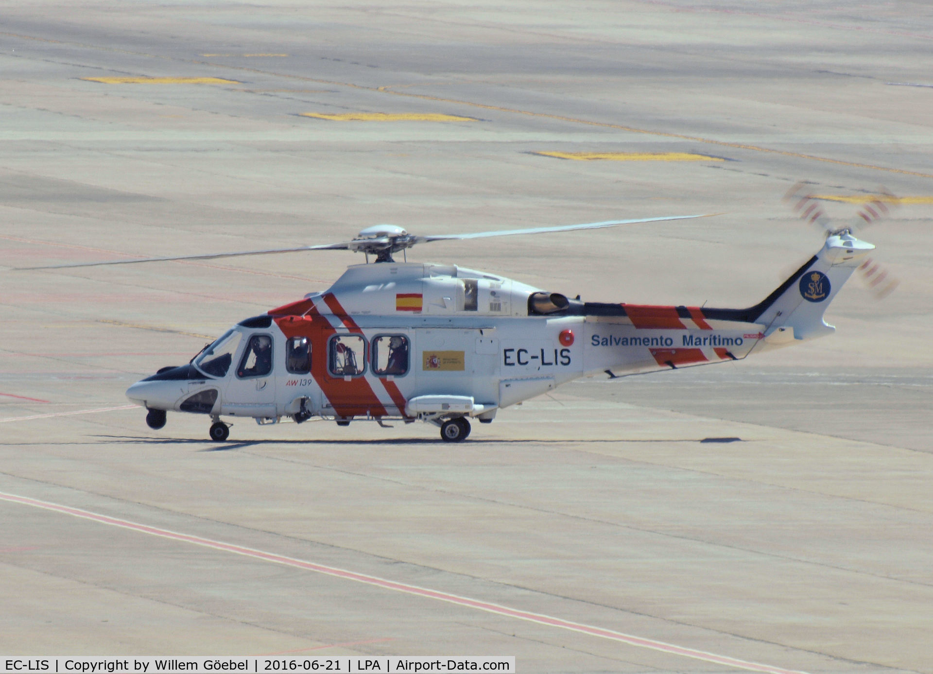 EC-LIS, AgustaWestland AW-139 C/N 31268, Taxi to his place on LPA