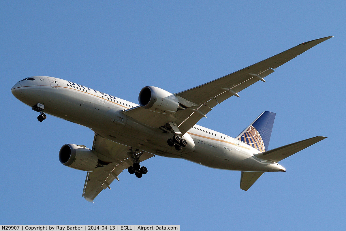 N29907, 2013 Boeing 787-8 Dreamliner C/N 34830, Boeing 787-8 Dreamliner [34830] (United Airlines) Home~G 13/04/2014. On approach 27R.