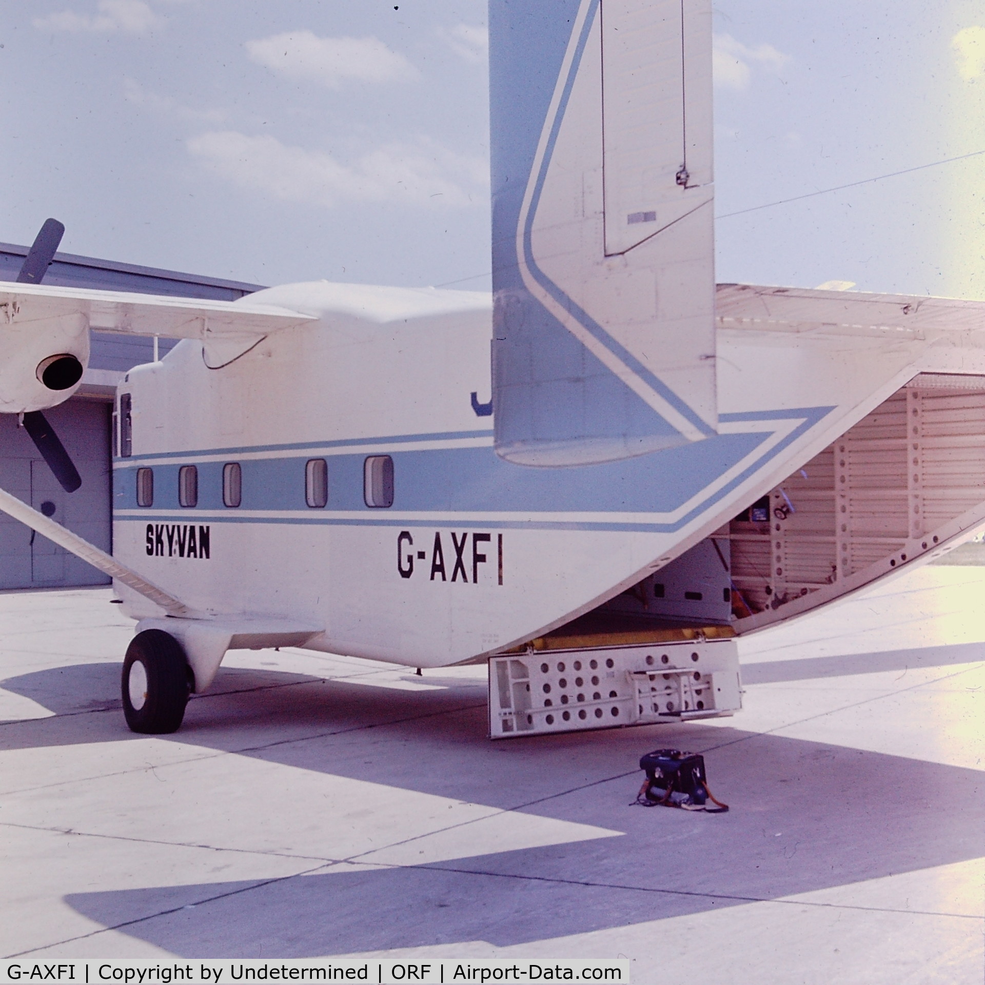 G-AXFI, 1969 Short SC-7 Skyvan 3-200 C/N SH.1865, At Norfolk International Airport (ORF)