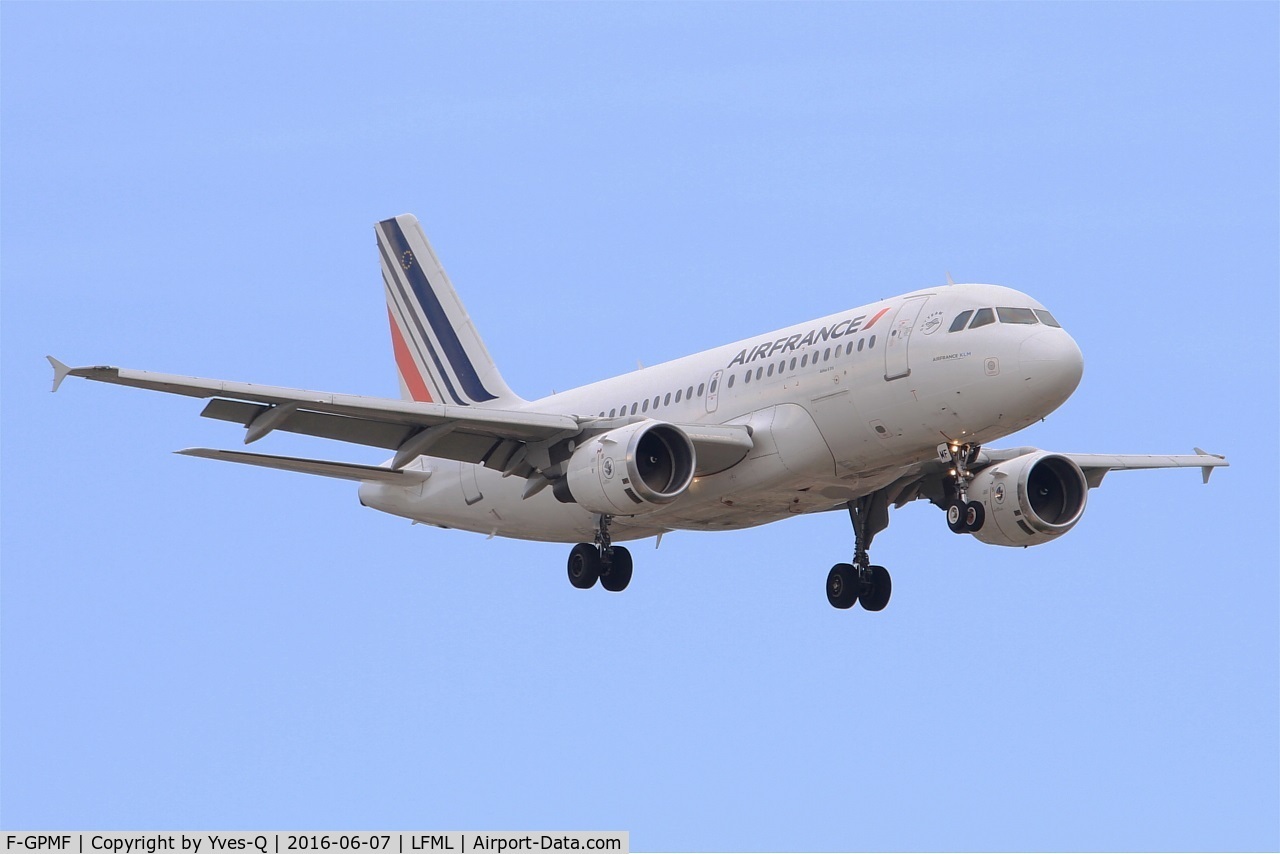 F-GPMF, 1996 Airbus A319-113 C/N 637, Airbus A319-113, Short approach Rwy 31R, Marseille-Provence Airport (LFML-MRS)