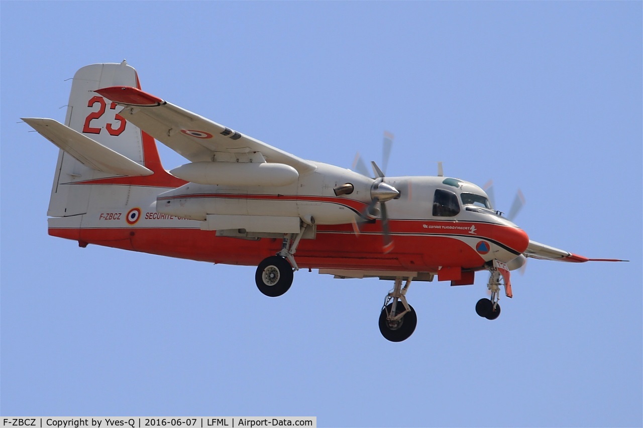 F-ZBCZ, Grumman CP-121 Tracker C/N DHC-94, Grumman CP-121 Tracker, Short approach Rwy 32R, Marseille-Provence Airport (LFML-MRS)