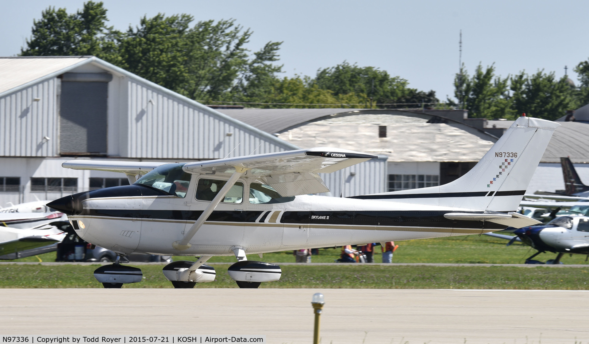 N97336, Cessna 182Q Skylane C/N 18267061, Airventure 2015