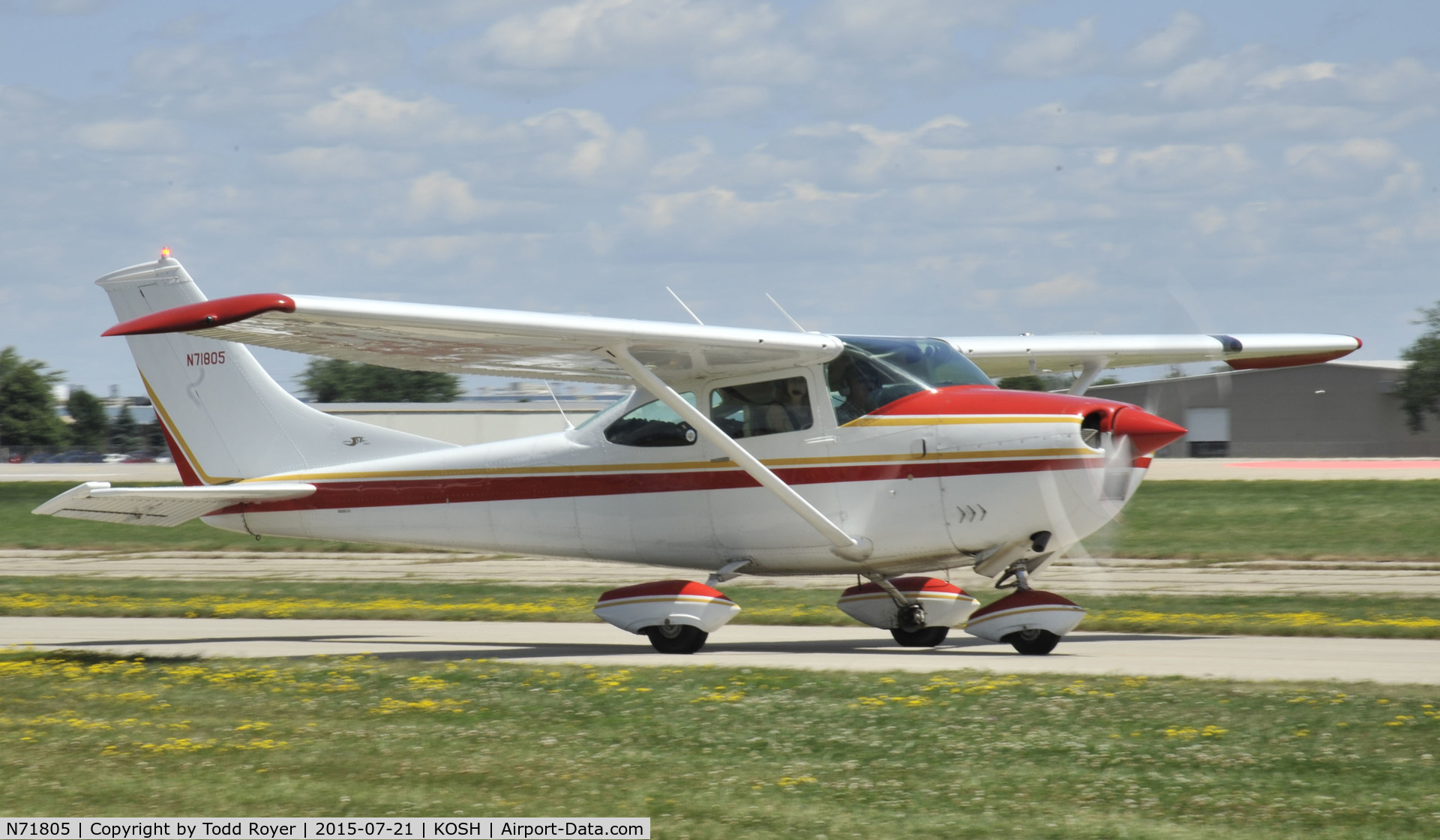 N71805, 1969 Cessna 182M Skylane C/N 18259763, Airventure 2015