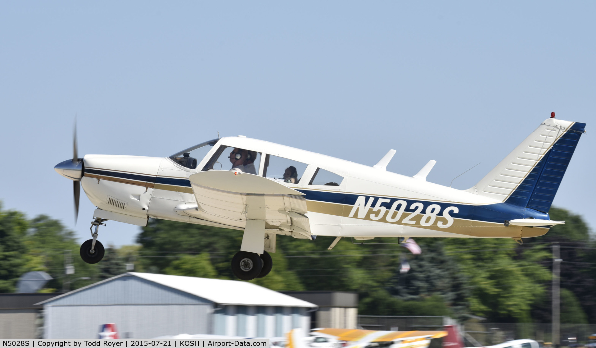 N5028S, 1970 Piper PA-28R-200 Cherokee Arrow C/N 28R-35772, Airventure 2015