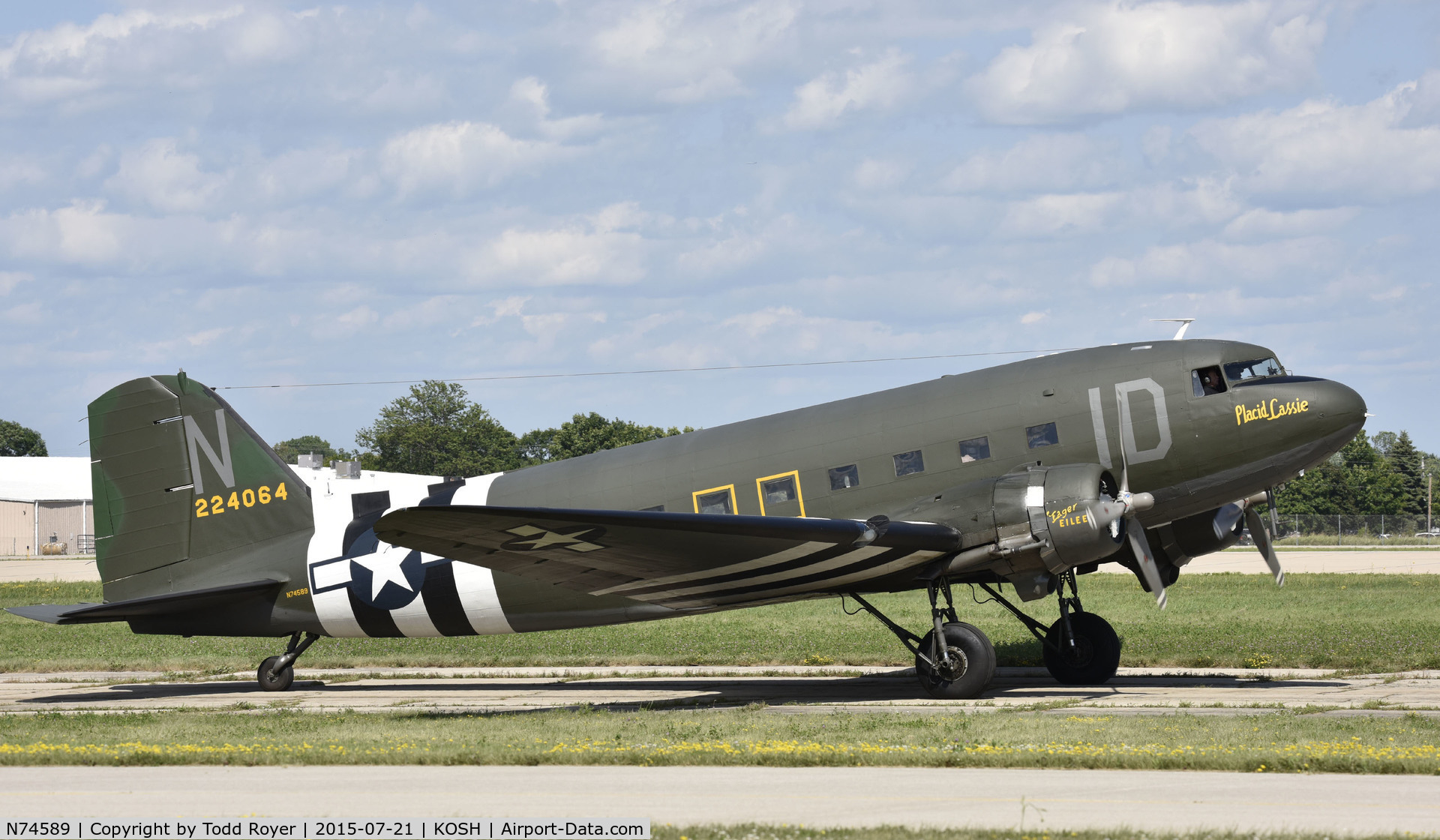 N74589, 1943 Douglas DC3C-S1C3G (C-47A) C/N 9926, Airventure 2015