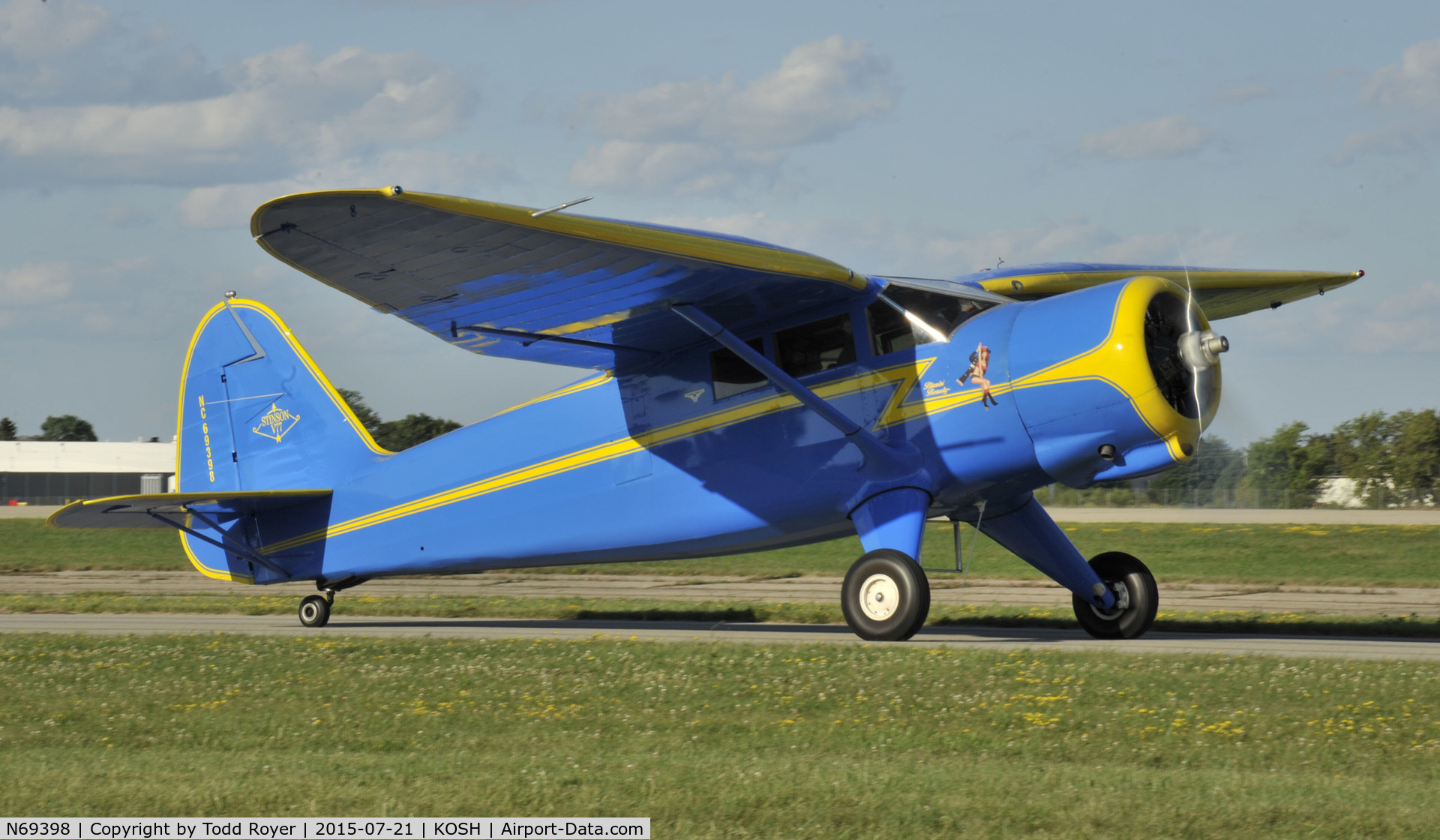 N69398, 1944 Stinson V77 Reliant C/N 77-293, Airventure 2015