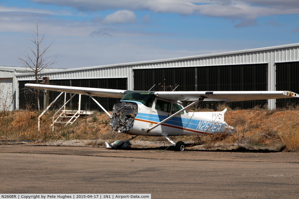 N260ER, Cessna 172N C/N 17270223, N260ER Cessna 172 at Sandia Airpark, New Mexico