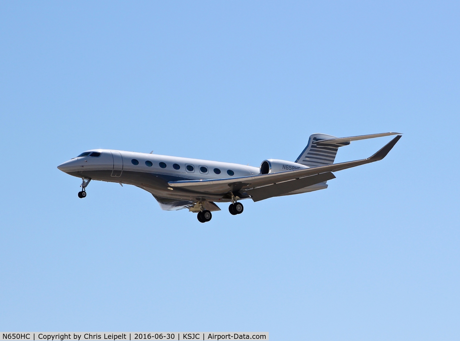 N650HC, 2014 Gulfstream Aerospace G650 (G-VI) C/N 6097, Wells Fargo Bank (Salt Lake City, UT) 2014 Gulfstream G650 landing at San Jose International Airport, CA.