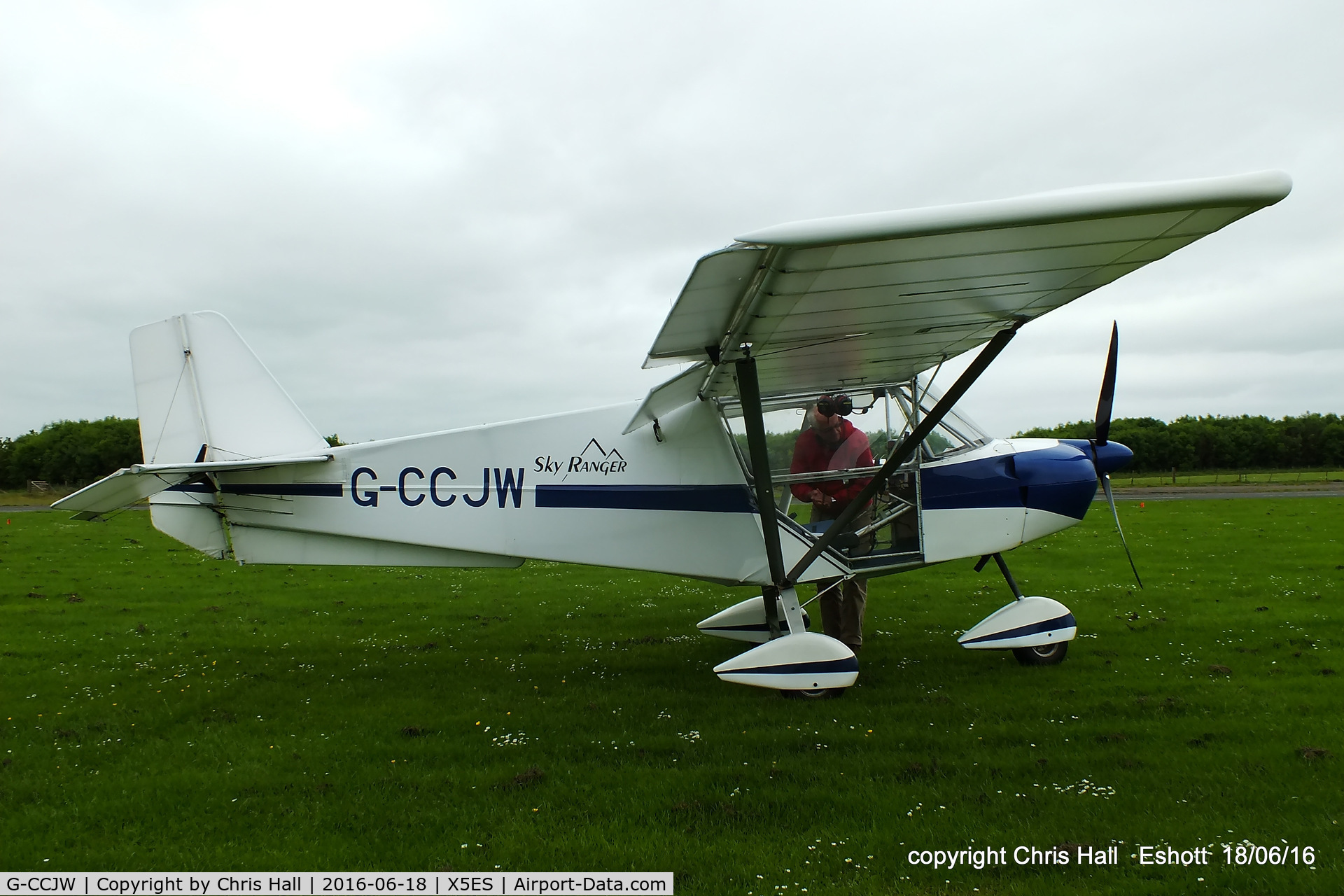 G-CCJW, 2004 Best Off Skyranger 912(2) C/N BMAA/HB/303, at the Great North Fly in. Eshott