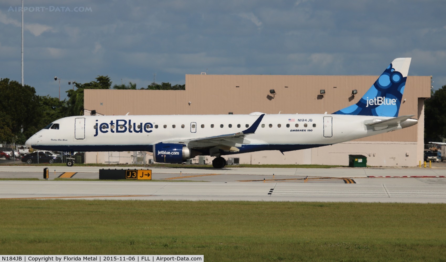 N184JB, 2005 Embraer 190AR (ERJ-190-100IGW) C/N 19000008, Jet Blue