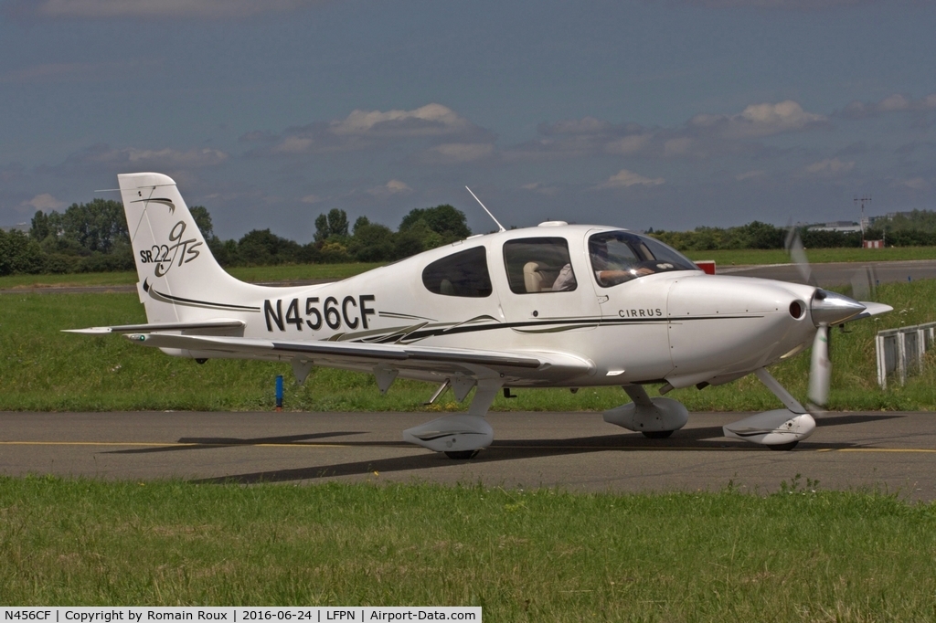 N456CF, 2006 Cirrus SR22 GTS C/N 1740, Taxiing