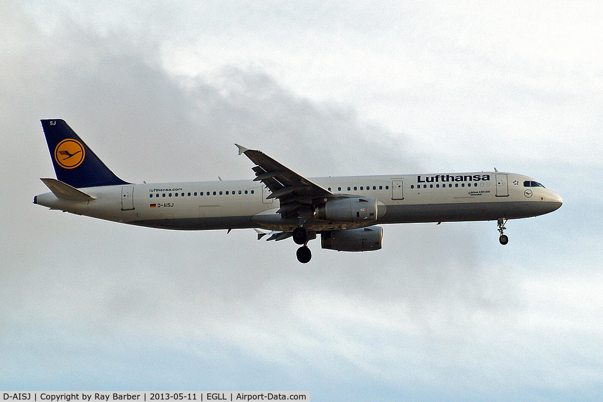 D-AISJ, 2008 Airbus A321-231 C/N 3360, Airbus A321-231 [3360] (Lufthansa) Home~G 11/05/2013. On approach 27L.
