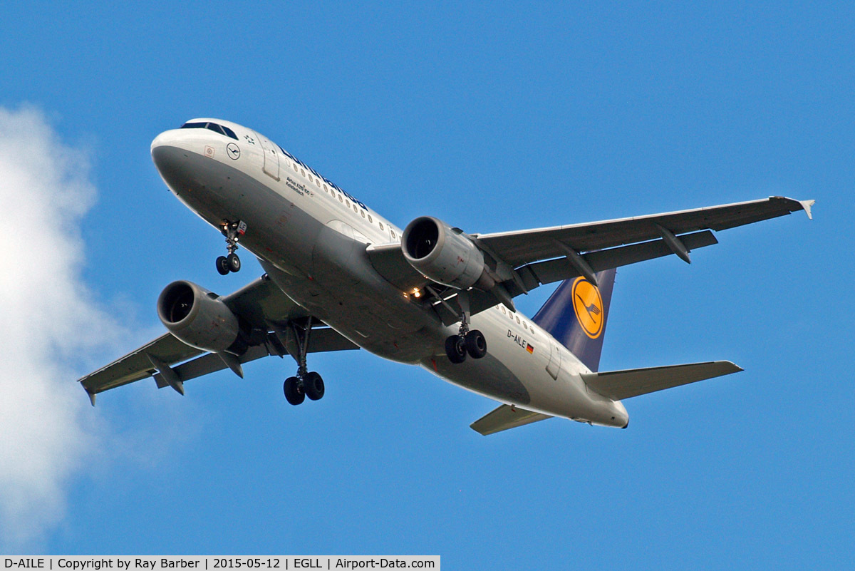 D-AILE, 1996 Airbus A319-114 C/N 627, D-AILE   Airbus A319-114 [0627] (Lufthansa) Home~G 12/05/2015. On approach 27R.