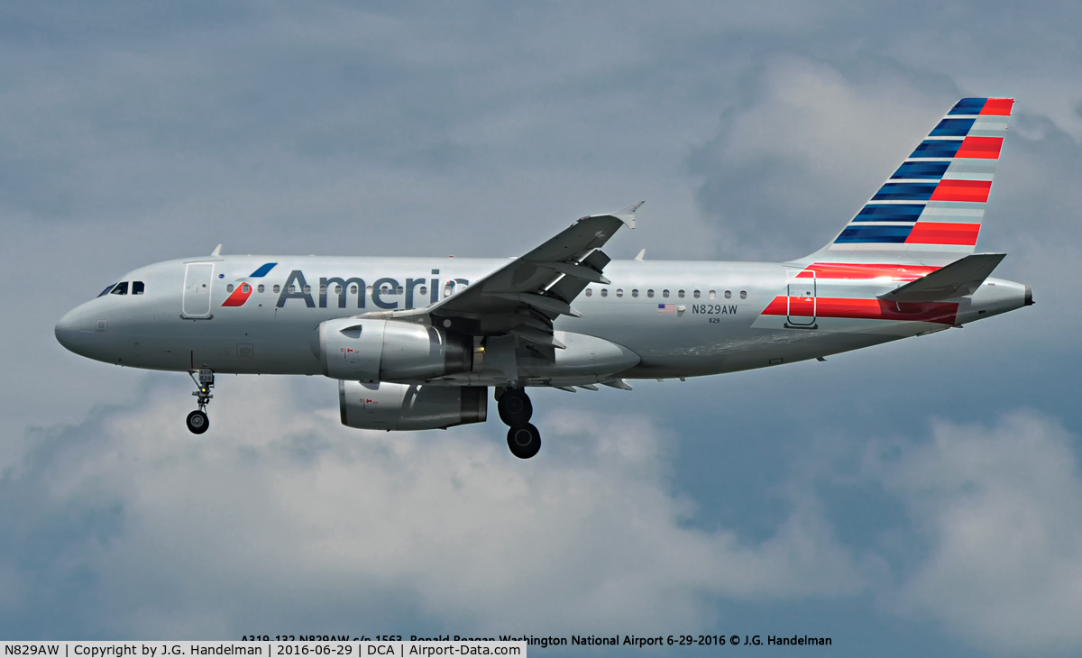 N829AW, 2001 Airbus A319-132 C/N 1563, On final to DCA.