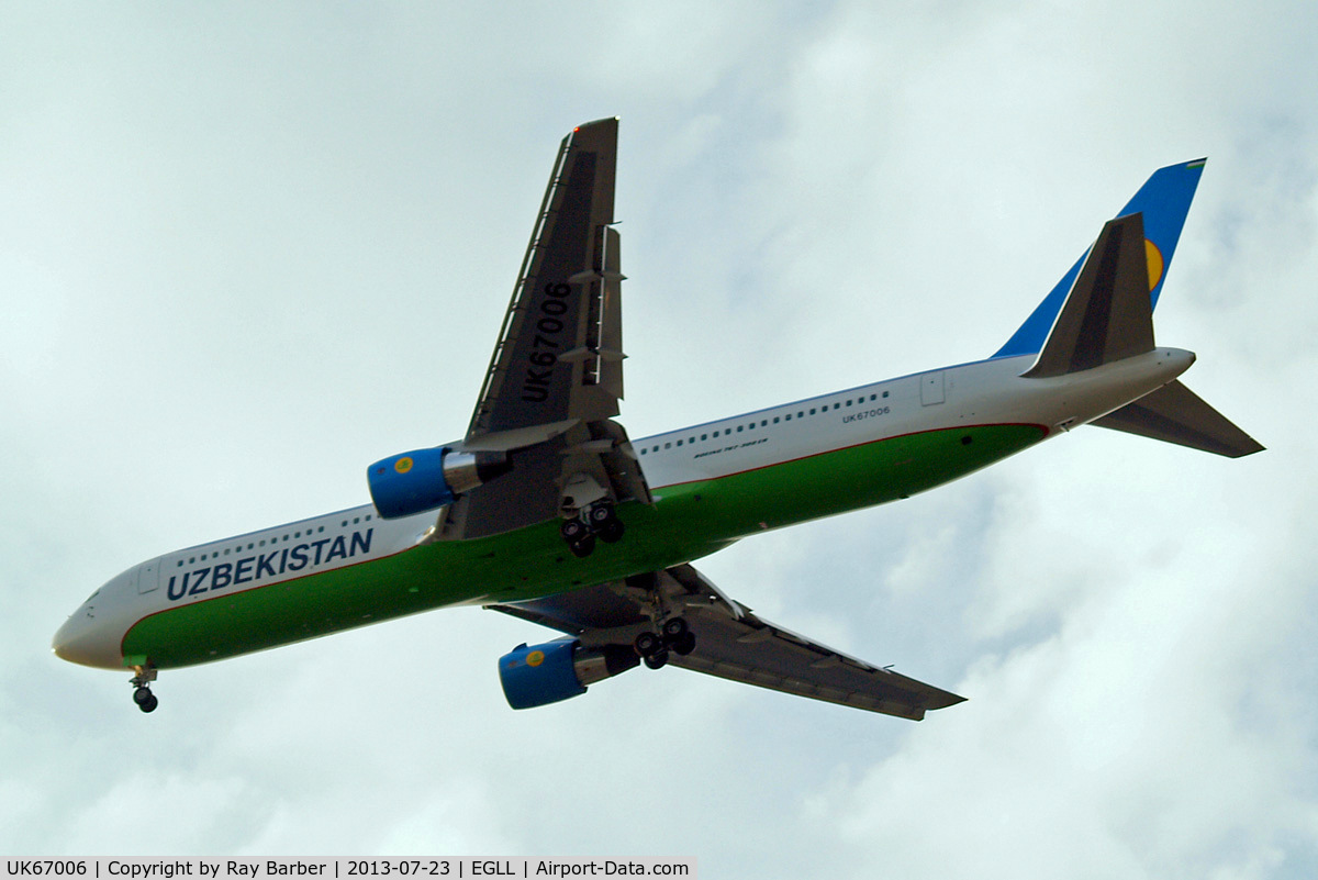 UK67006, 2013 Boeing 767-33PER C/N 40535, Boeing 767-33PER [40535] (Uzbekistan Airways) Home~G 23/07/2013. On approach 27R.