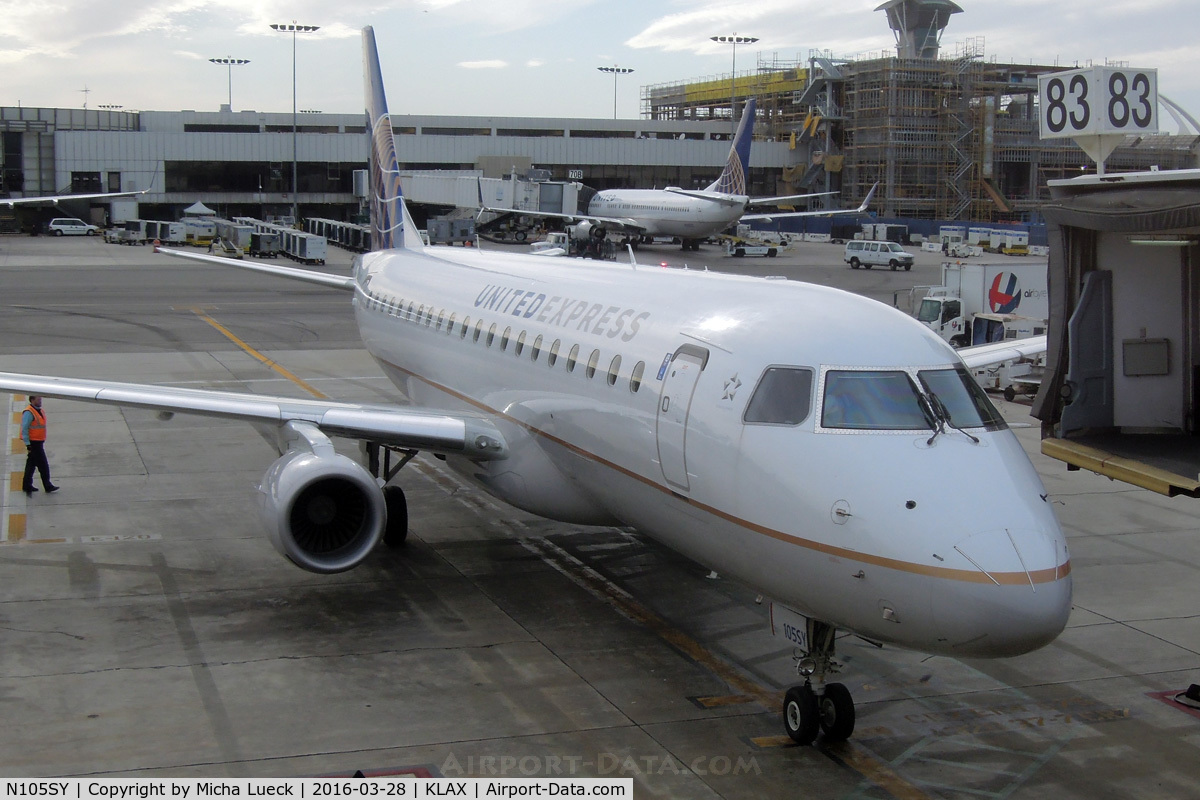 N105SY, 2014 Embraer 175LR (ERJ-170-200LR) C/N 17000395, At LAX