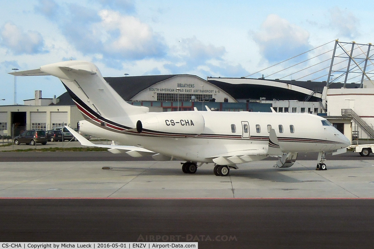 CS-CHA, 2014 Bombardier Challenger 350 (BD-100-1A10) C/N 20544, At Stavanger