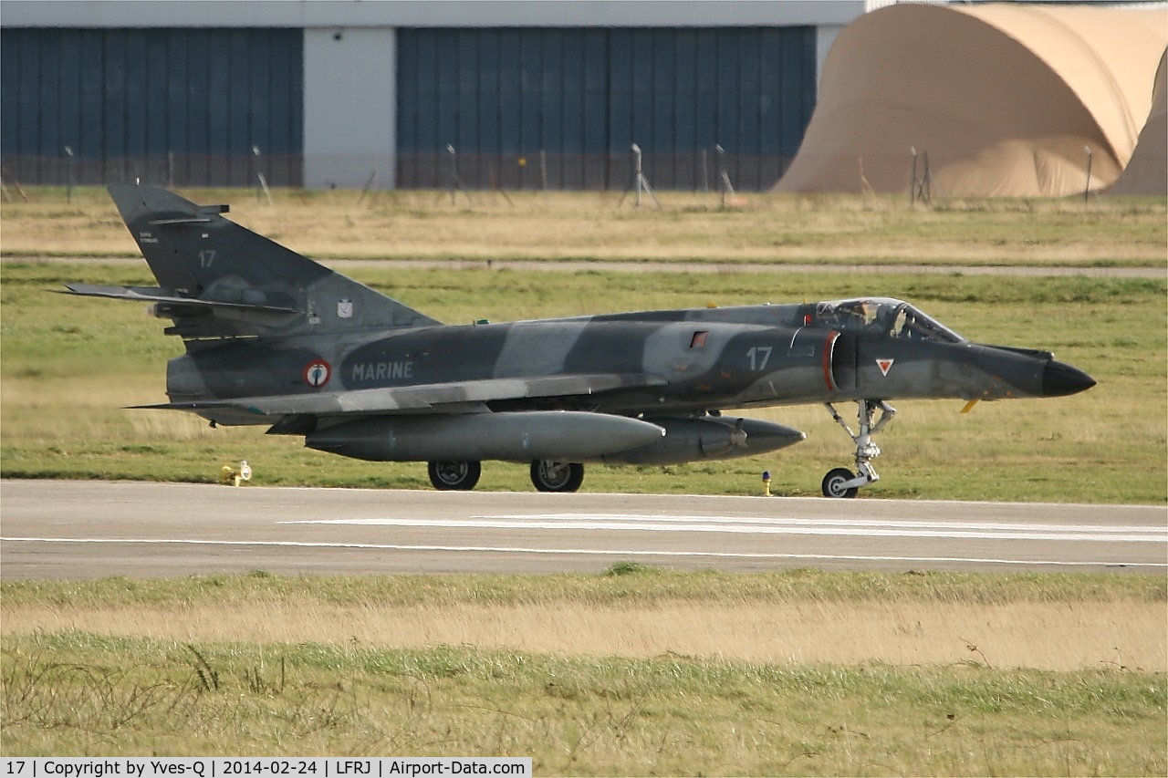 17, Dassault Super Etendard C/N 17, Dassault Super Etendard M, Taxiing after landing rwy 26, Landivisiau Naval Air Base (LFRJ)