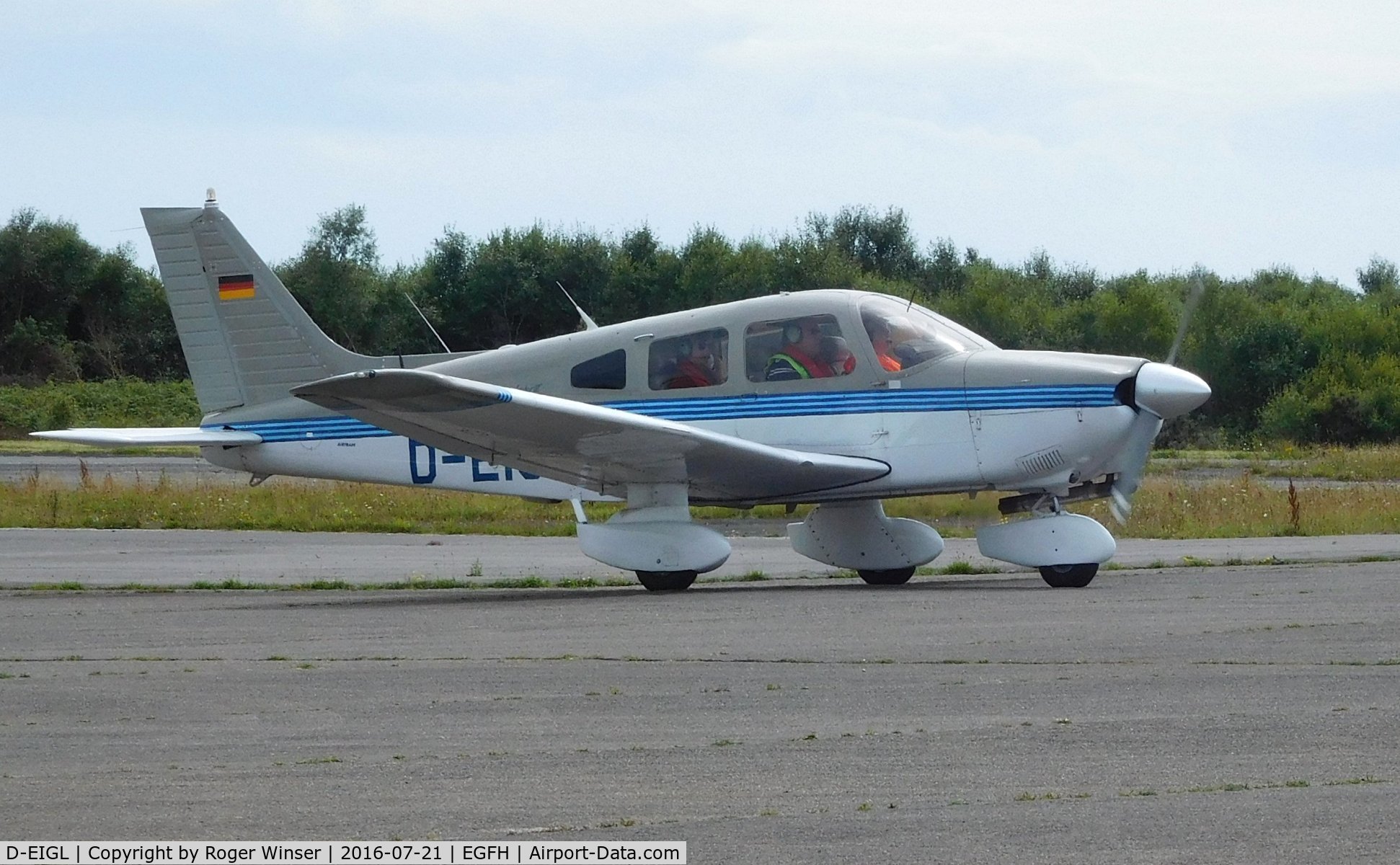 D-EIGL, Piper PA-28-181 C/N 288690009, Visiting Archer II.