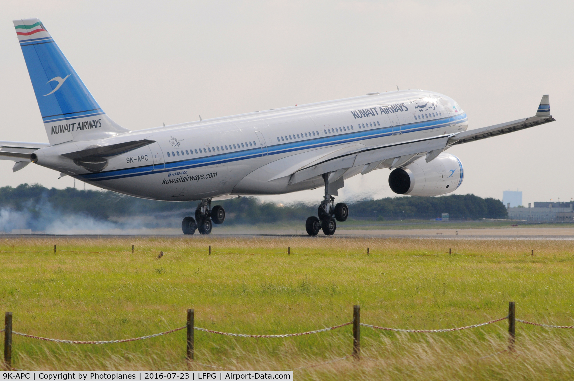 9K-APC, 2015 Airbus A330-243 C/N 1653, CDG landing