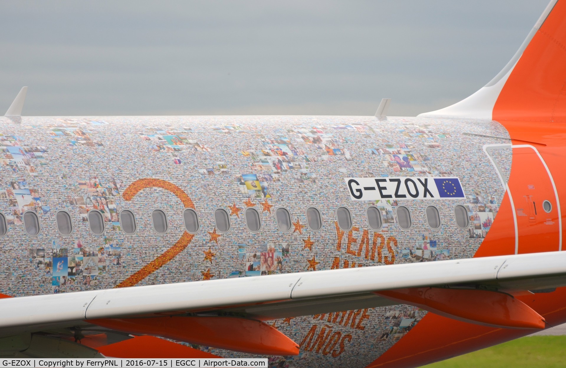 G-EZOX, 2015 Airbus A320-214 C/N 6837, Congratulation Easyjet: 20 years. Picture book perfect.