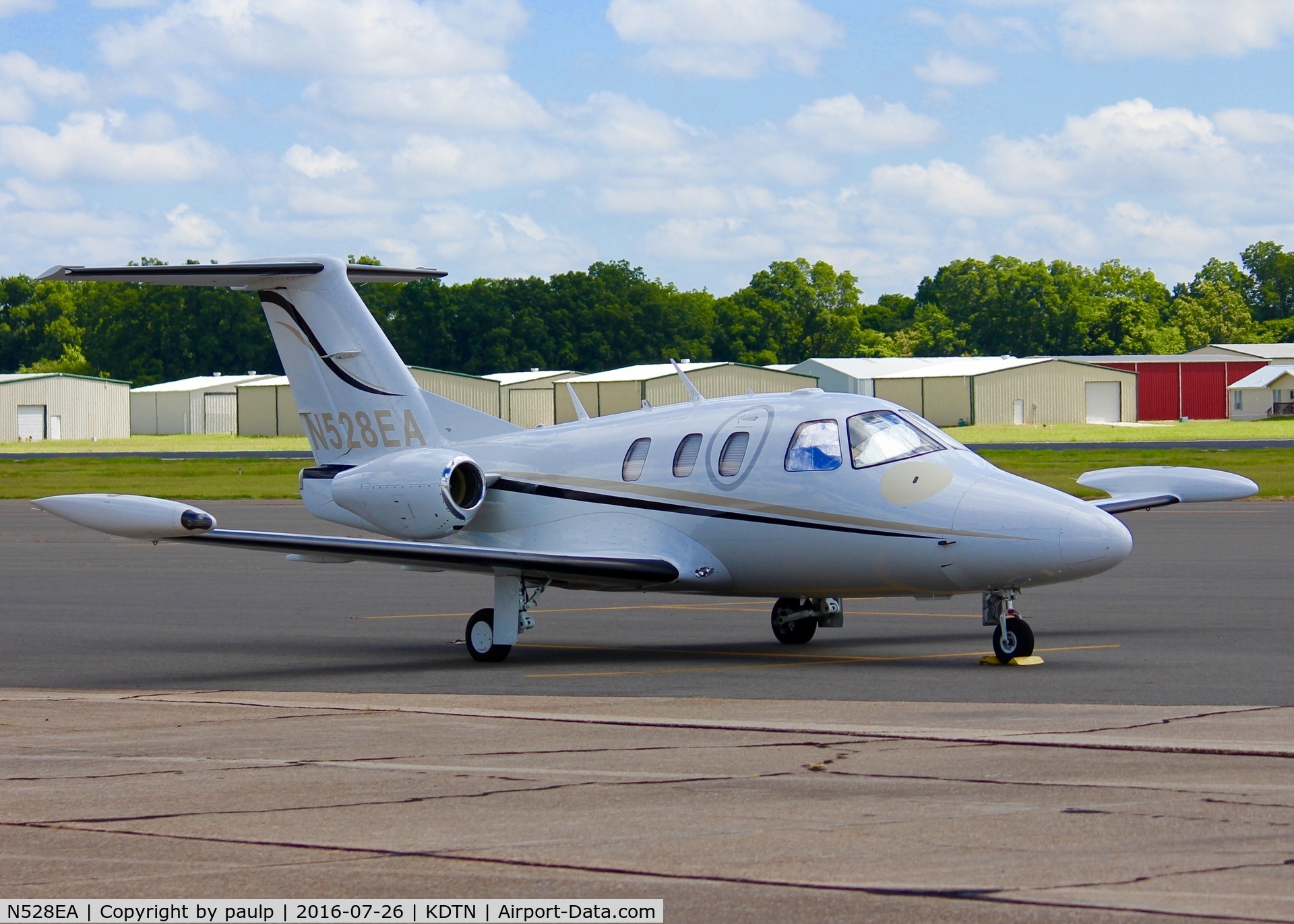 N528EA, 2008 Eclipse Aviation Corp EA500 C/N 000128, At Downtown Shreveport.
