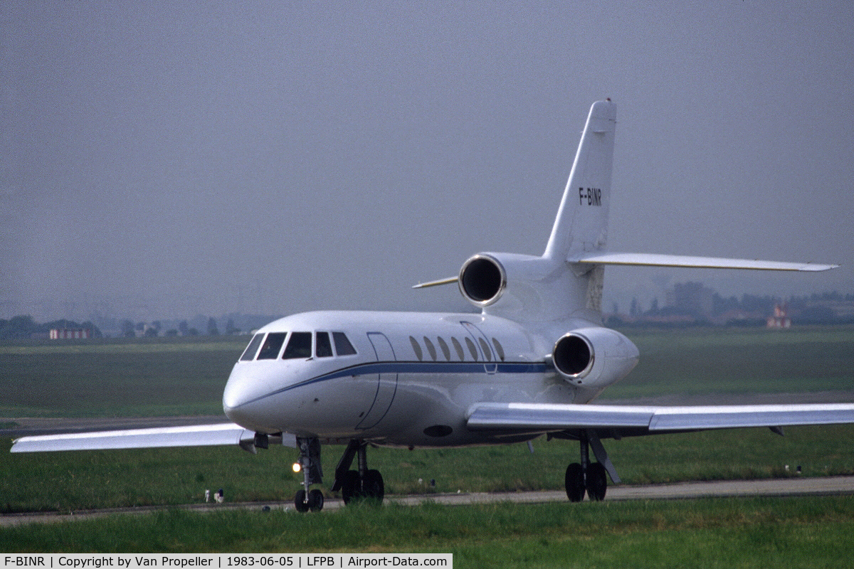 F-BINR, 1979 Dassault Falcon 50 C/N 2, Dassault Falcon 50 taxiing at Le Bourget, 1983