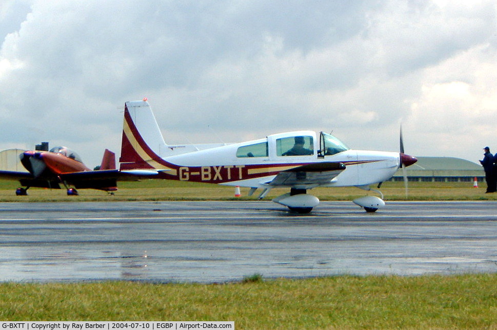G-BXTT, 1978 Grumman American AA-5B Tiger C/N AA5B-0749, Grumman American AA-5B Tiger [AA5B-0749] Kemble~G 10/07/2004