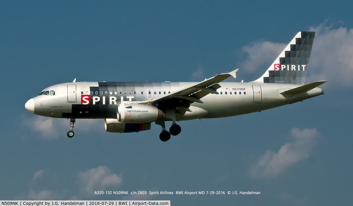 N509NK, 2005 Airbus A319-132 C/N 2603, On short final to 33L.