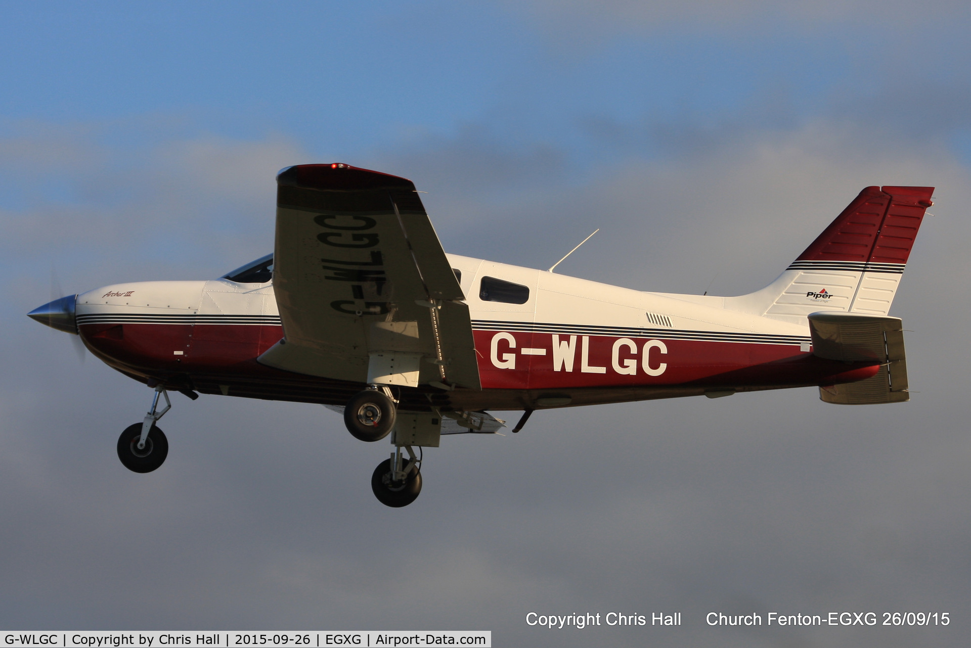 G-WLGC, 2001 Piper PA-28-181 Cherokee Archer III C/N 2843484, at the Yorkshire Airshow