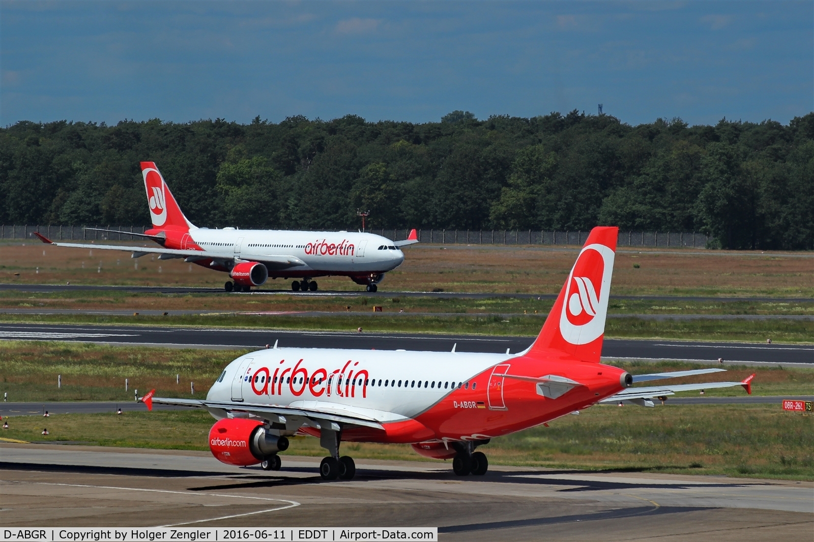 D-ABGR, 2008 Airbus A319-112 C/N 3704, TXL waving good bye tour no.4 since 2011