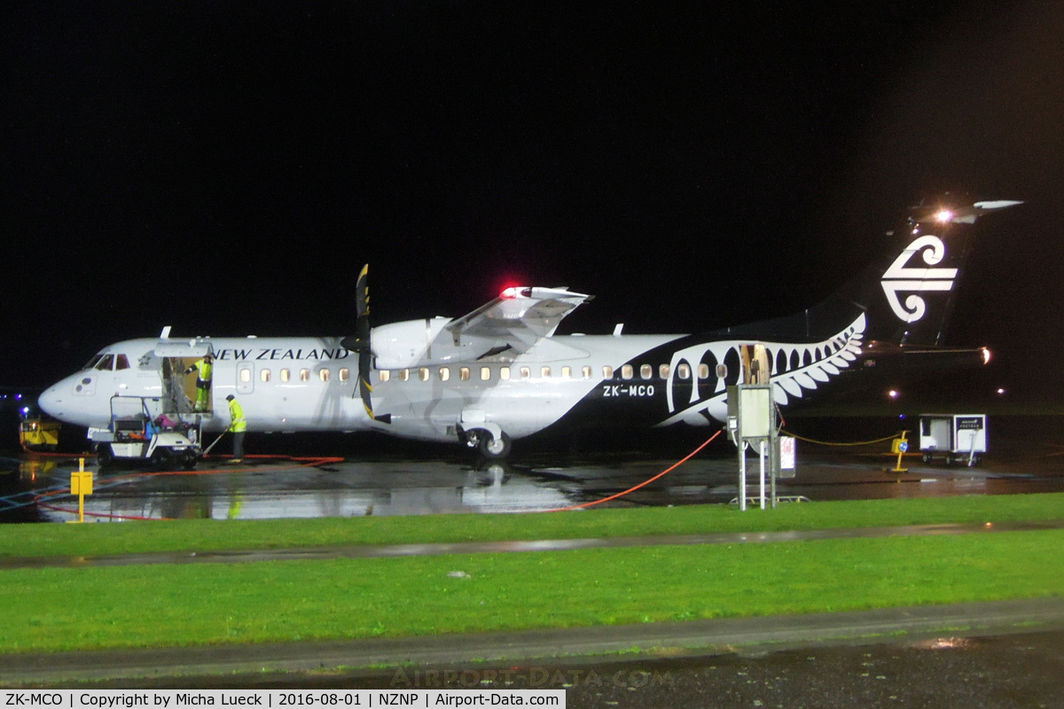 ZK-MCO, 1999 ATR 72-212A C/N 628, A rainy day in New Plymouth