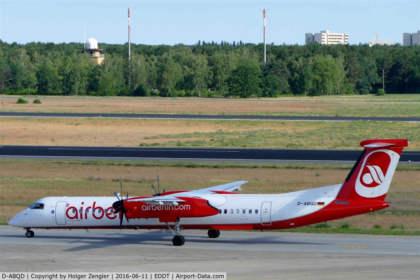 D-ABQD, 2009 De Havilland Canada DHC-8-402Q Dash 8 C/N 4234, TXL waving good bye tour no.4 since 2011
